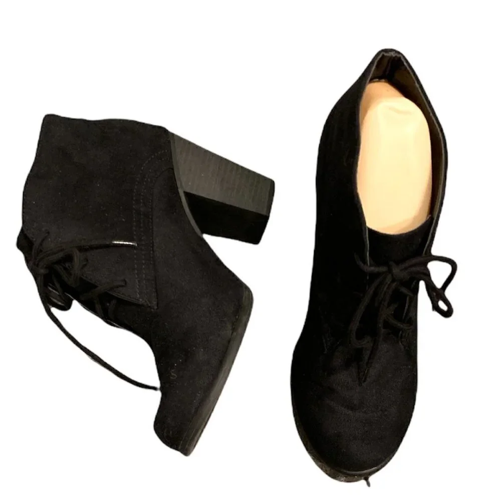 Attention High Heel Lace Up‎ Booties Sz 7M Black #174N